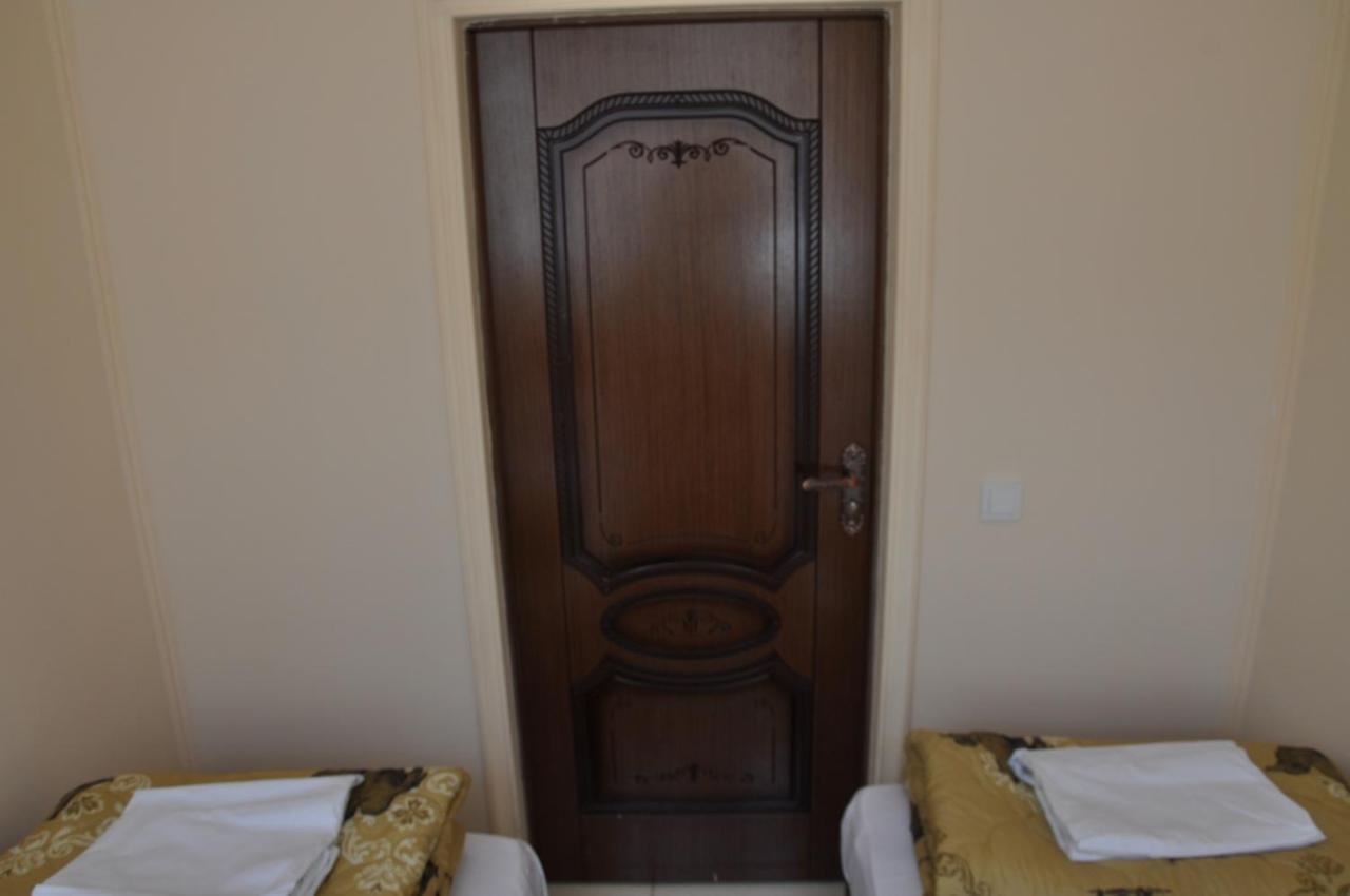 Hostel - Ns Prestige Shymkent Eksteriør billede