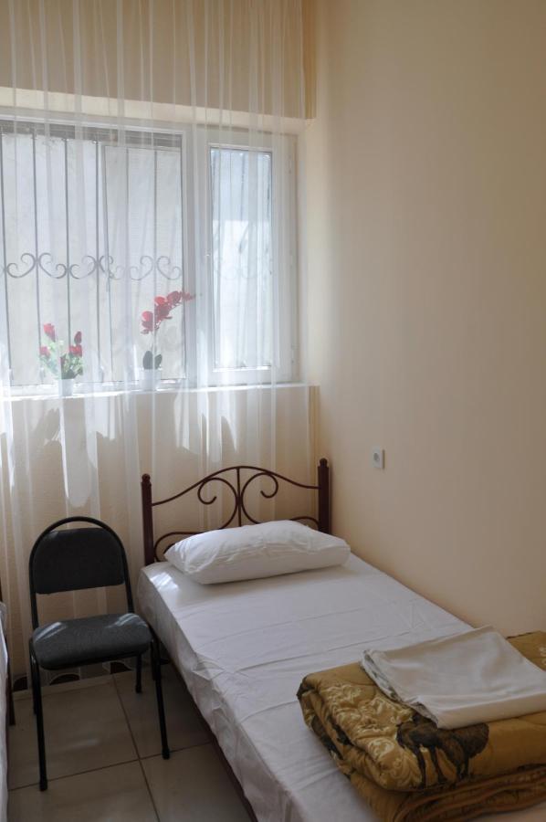 Hostel - Ns Prestige Shymkent Eksteriør billede
