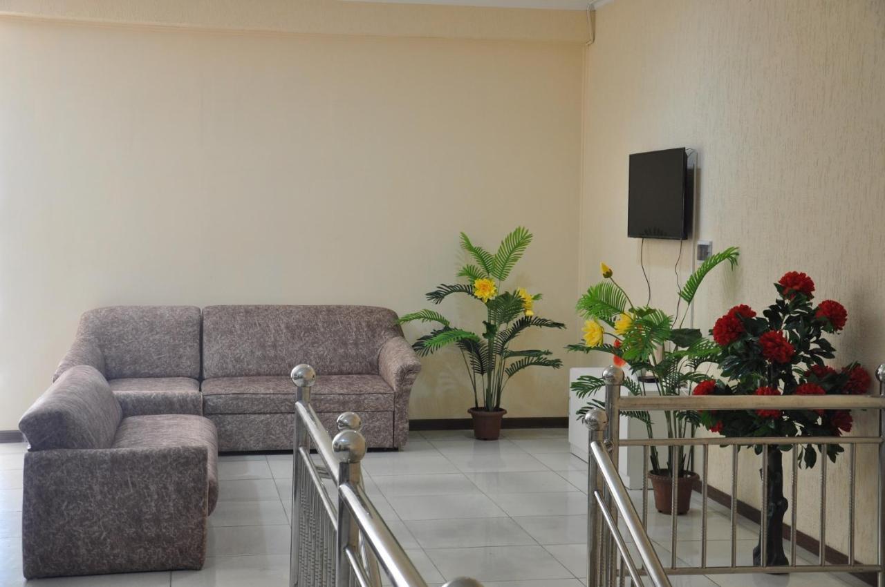 Hostel - Ns Prestige Shymkent Eksteriør billede