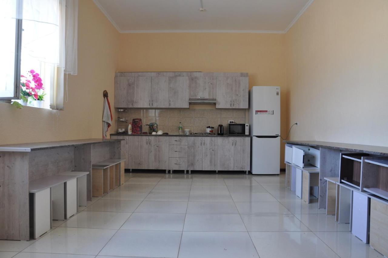 Hostel - Ns Prestige Shymkent Eksteriør billede